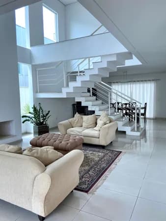 Casa com 4 quatro dormitórios na Vila Oliveira em Mogi das Cruzes