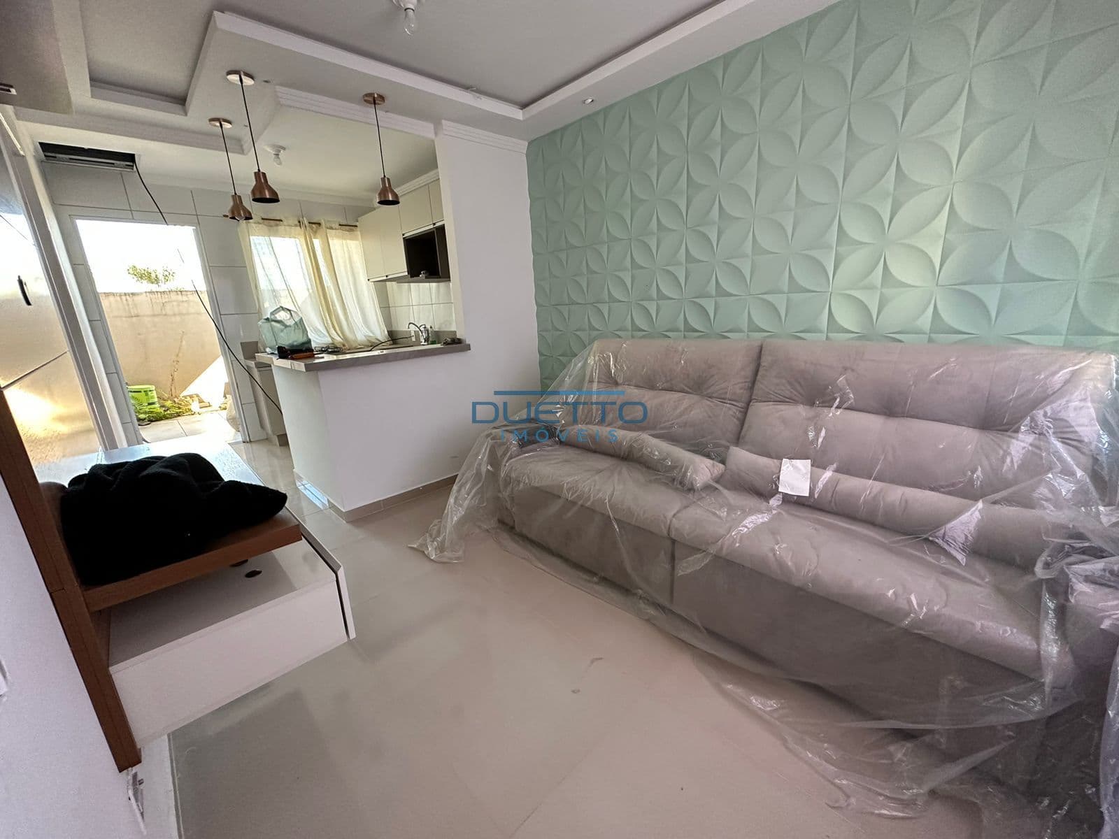 Casa térrea de 02 dormitórios, à venda no Condomínio Bela Vista, Mogi das Cruzes - SP