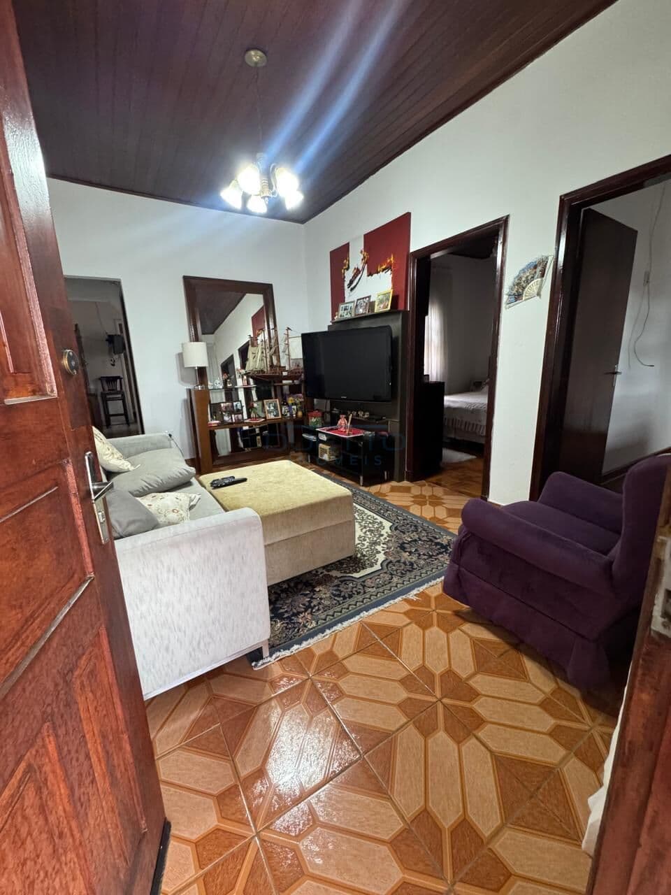 Casa ampla com 02 dormitórios e edícula, à venda no Parque Santana, Mogi das Cruzes - SP