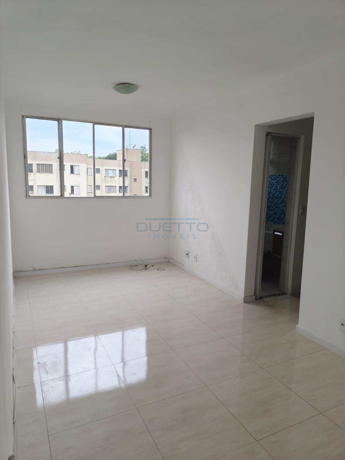 Apartamento de 02 dormitórios, à venda no Res. João XXIII, Mogi das Cruzes - SP