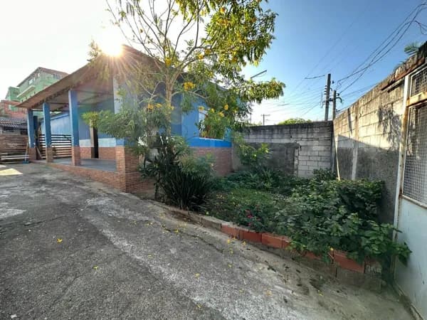 Casa de 02 dormitórios, à venda no Jardim Cecília, Mogi das Cruzes - SP