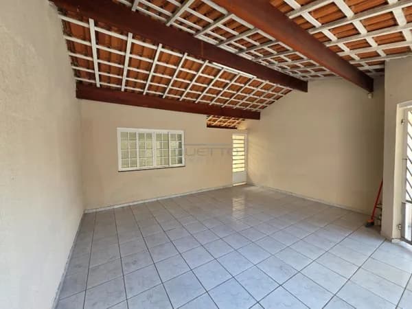 Sobrado de 02 dormitórios e amplo quintal, à venda na Chácara Jafet, Mogi das Cruzes - SP
