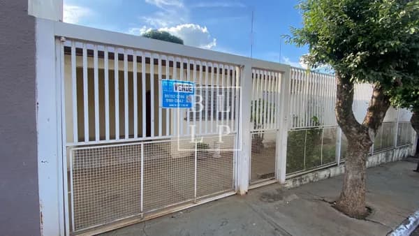 Casa em José Bonifácio - Centro