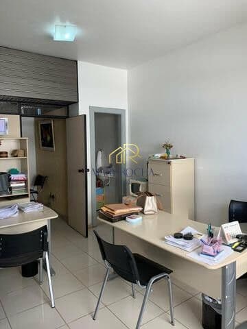 Sala Comercial - Condomínio Edifício Profissional Center