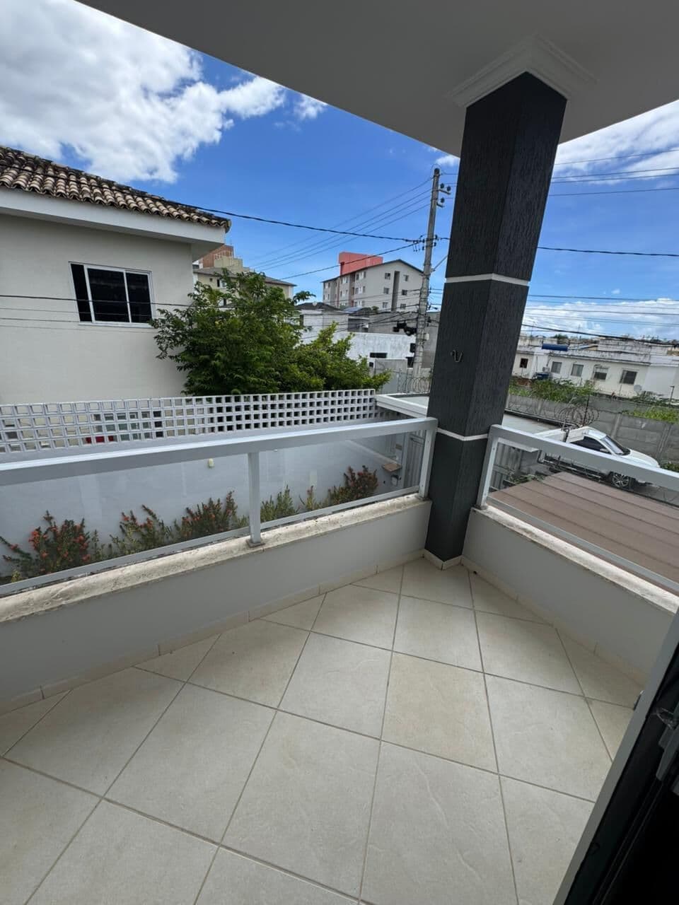 CASA EM LAURO DE FREITAS