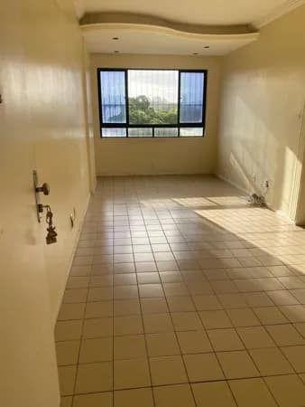 Imbuí 3/4 com suite