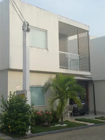 Casa duplex em Ipitanga 4/4