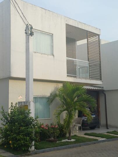 Casa em Ipitanga 4/4 com 03 suítes / Ipitanga Summer