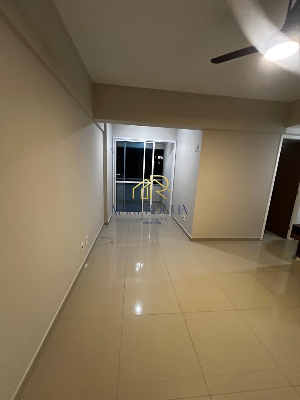 Fórmula Residencial Paralela Plus 2/4 com suíte e varanda