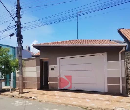 Casa em Jardim América, Pirassununga/SP