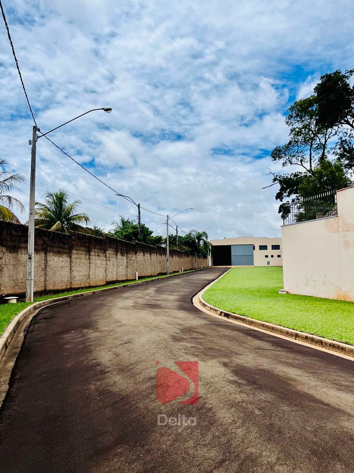 Galpão/Depósito/Armazém em Pirassununga - Jardim Itália