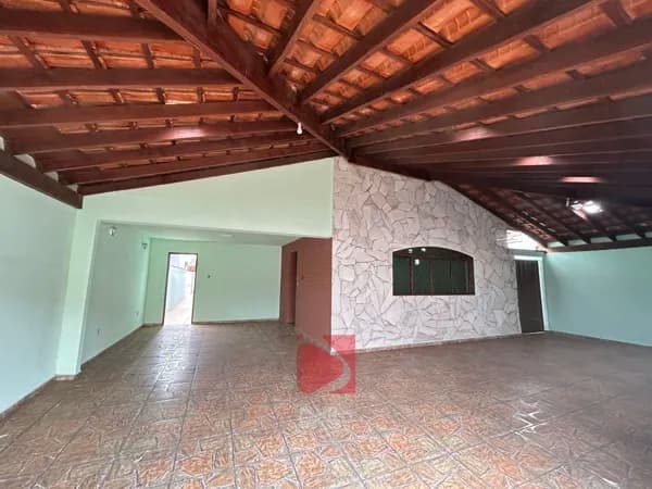 Casa em Vila Brasil, Pirassununga/SP