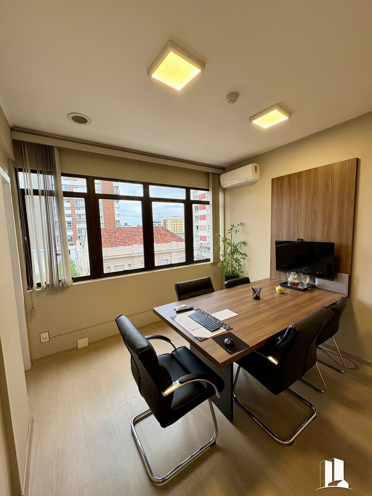 Sala Comercial na Acampamento!