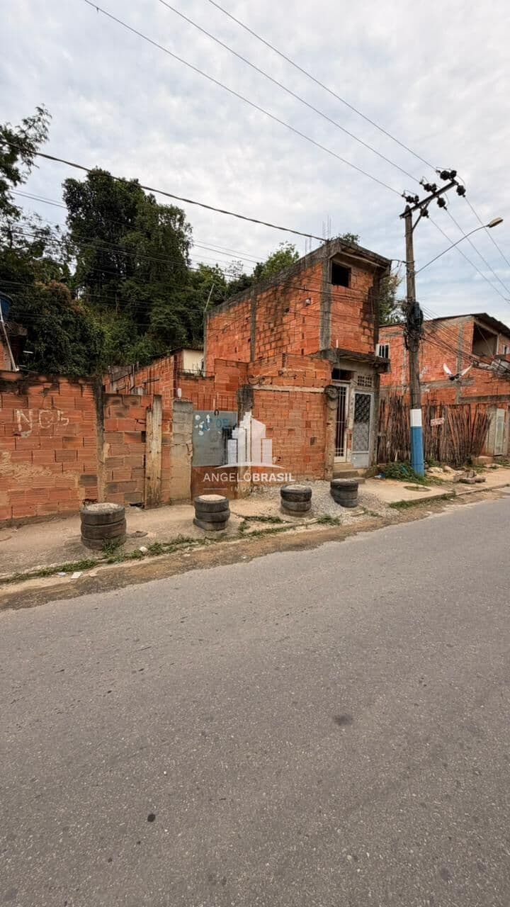 Terreno à Venda com Pequena Construção – Bairro Itaipu, Belford Roxo