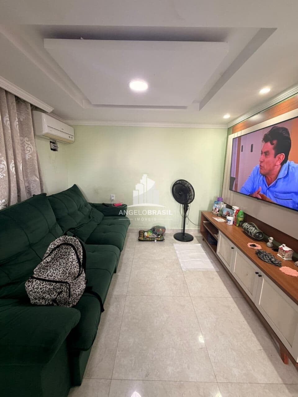 Casa Sobrado com 2 Quartos à Venda – Centro de Belford Roxo