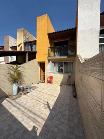Casa Duplex 2 Suítes à Venda em Cosmorama – Mesquita