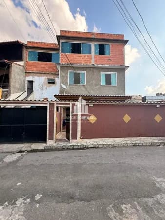 Três Casas á Venda no Centro de Nilópolis