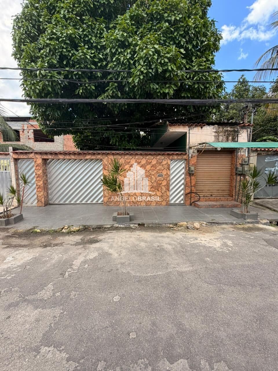 Conjunto com 3 Casas e Loja à Venda – Bairro Monte Líbano, Nova Iguaçu