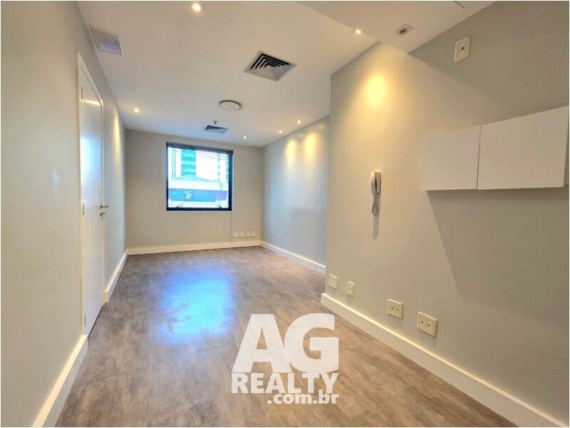 Sala comercial reformada