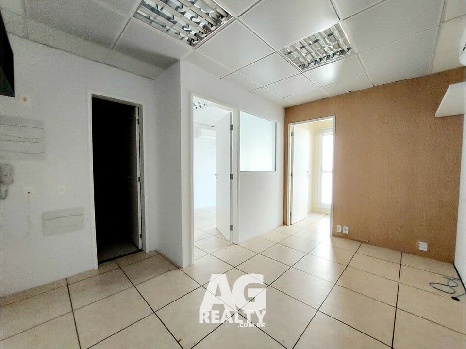 Sala comercial pronta para uso