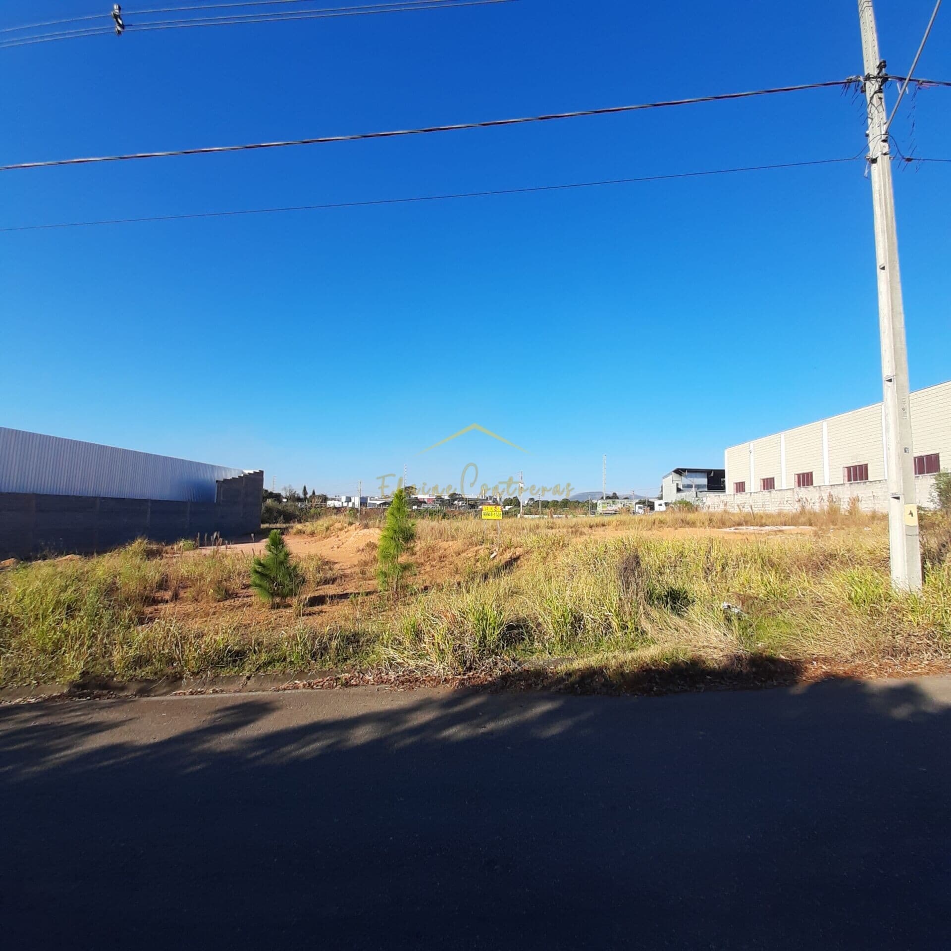 TERRENO INDUSTRIAL / ACEITA PERMUTA POR CARROS