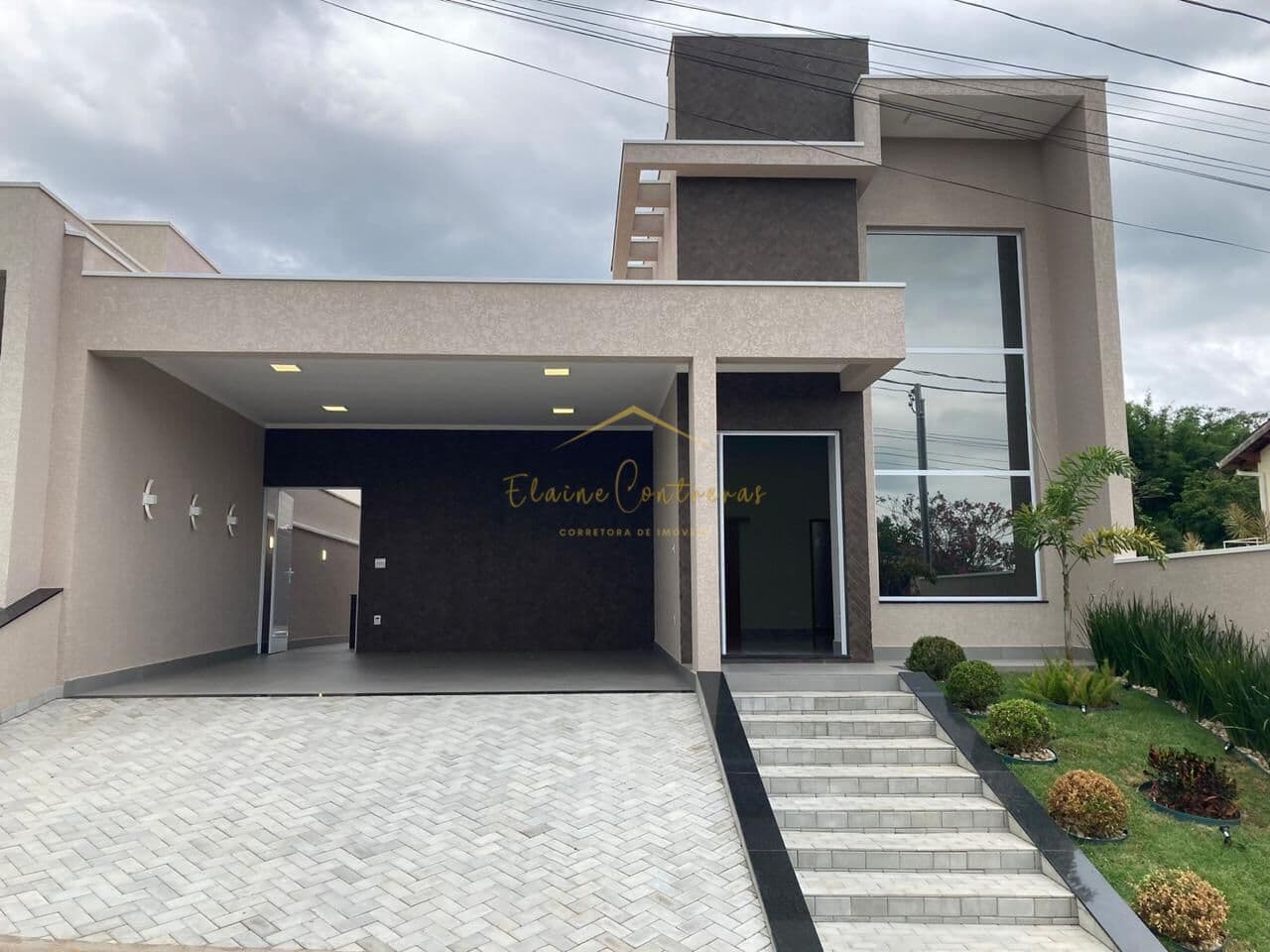 Casa Térrea em Condomínio R$ 1.250.000 | 3 Suítes | 4 Banheiros | Piscina Aquecida | 4 Vagas | 185 m² Construídos
