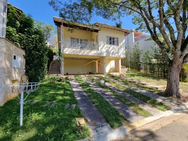 🏡 Bela Casa à Venda no Condomínio Santa Helena III – Bragança Paulista