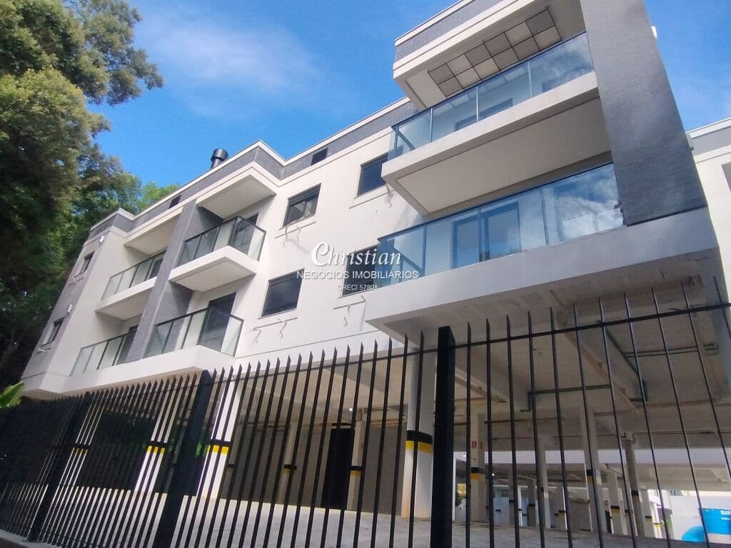 Apartamento 2 dorm (1 suíte) com Box e sacada vista para o Lago