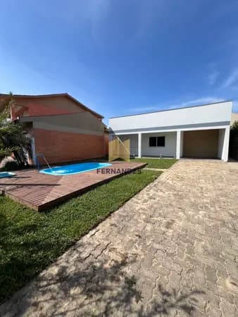 Linda casa com piscina 🏊♂️🏡