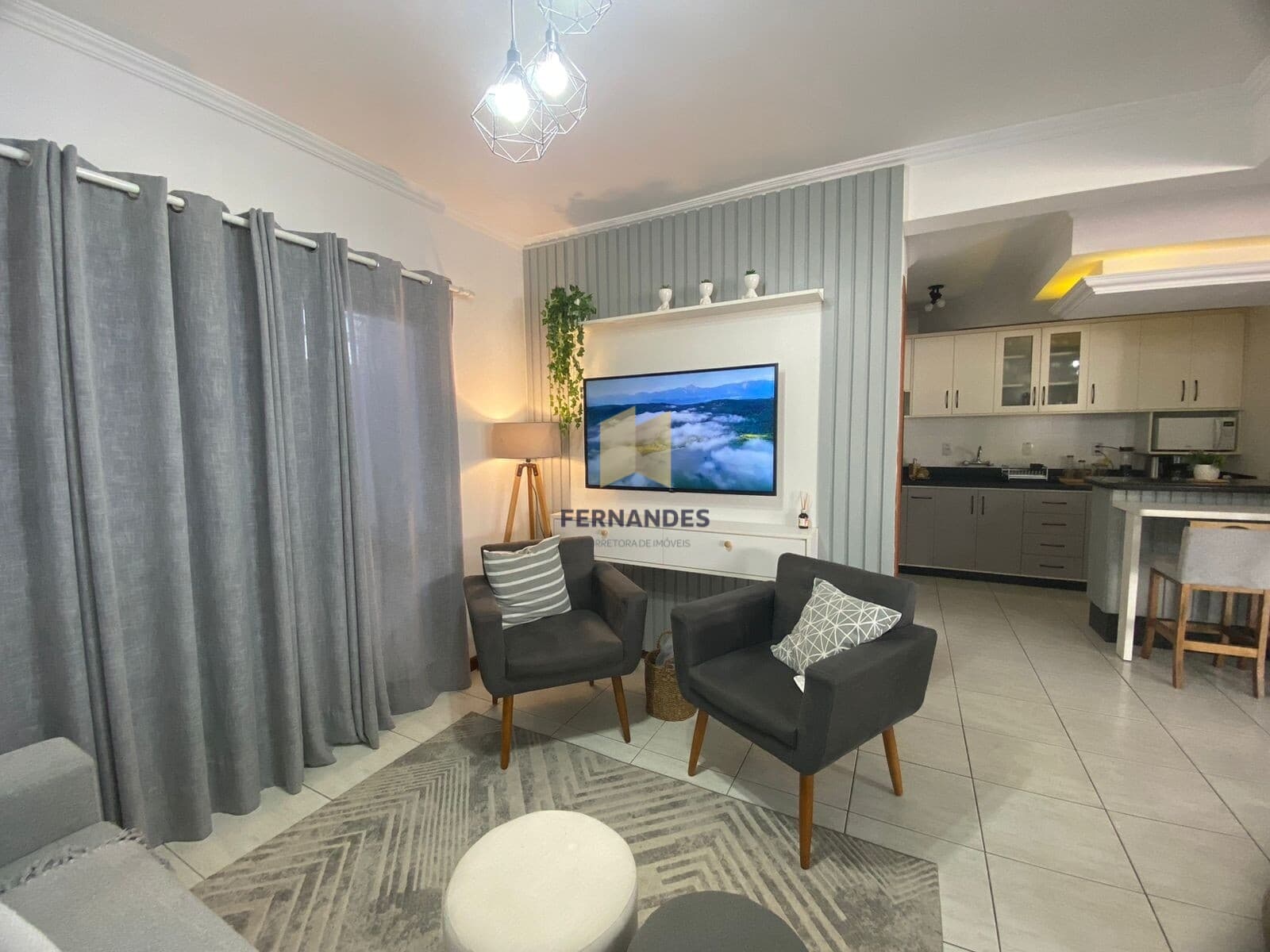 Linda casa em condomínio