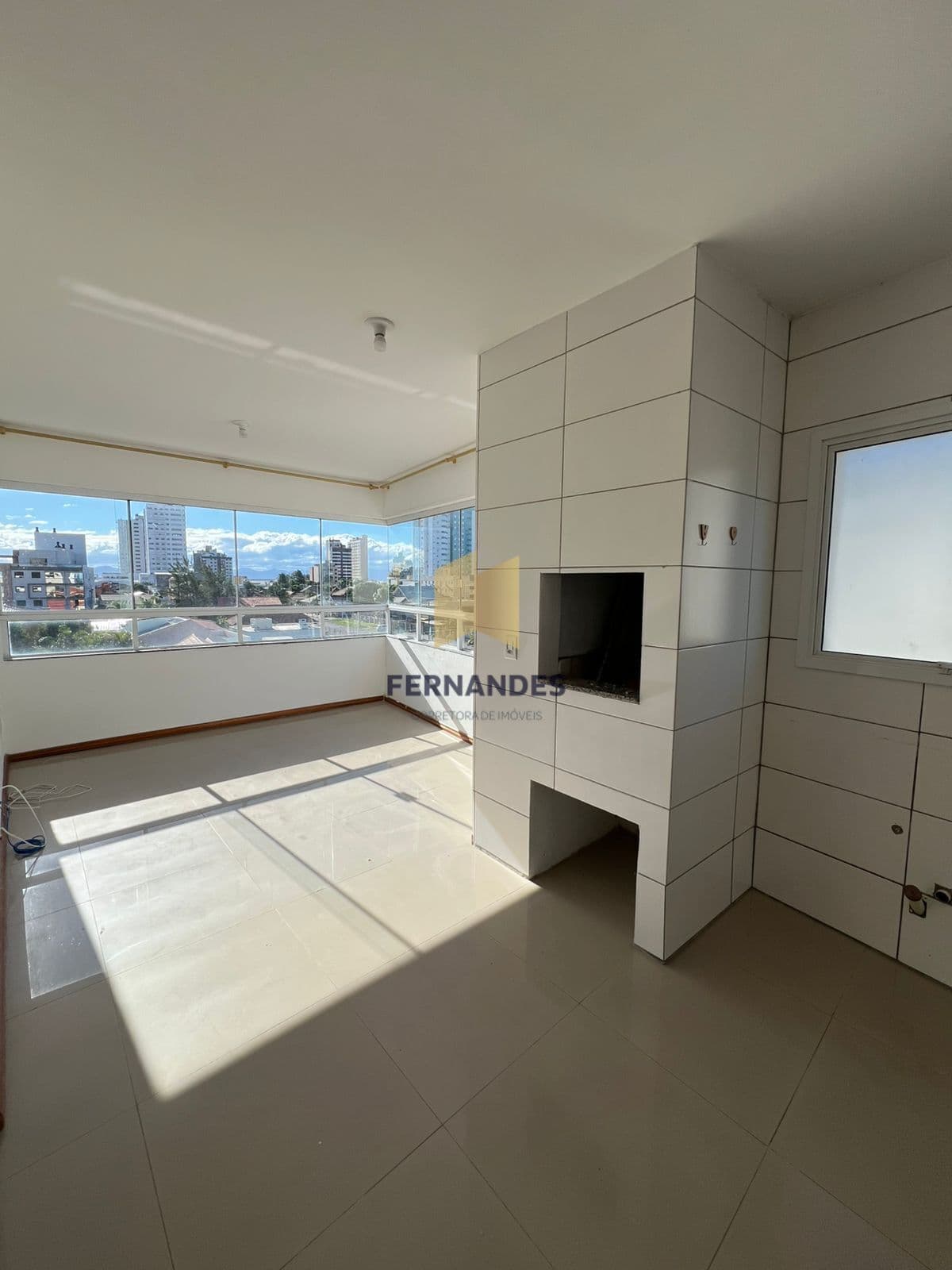 Apartamento entre o Centro e o Mar!!!