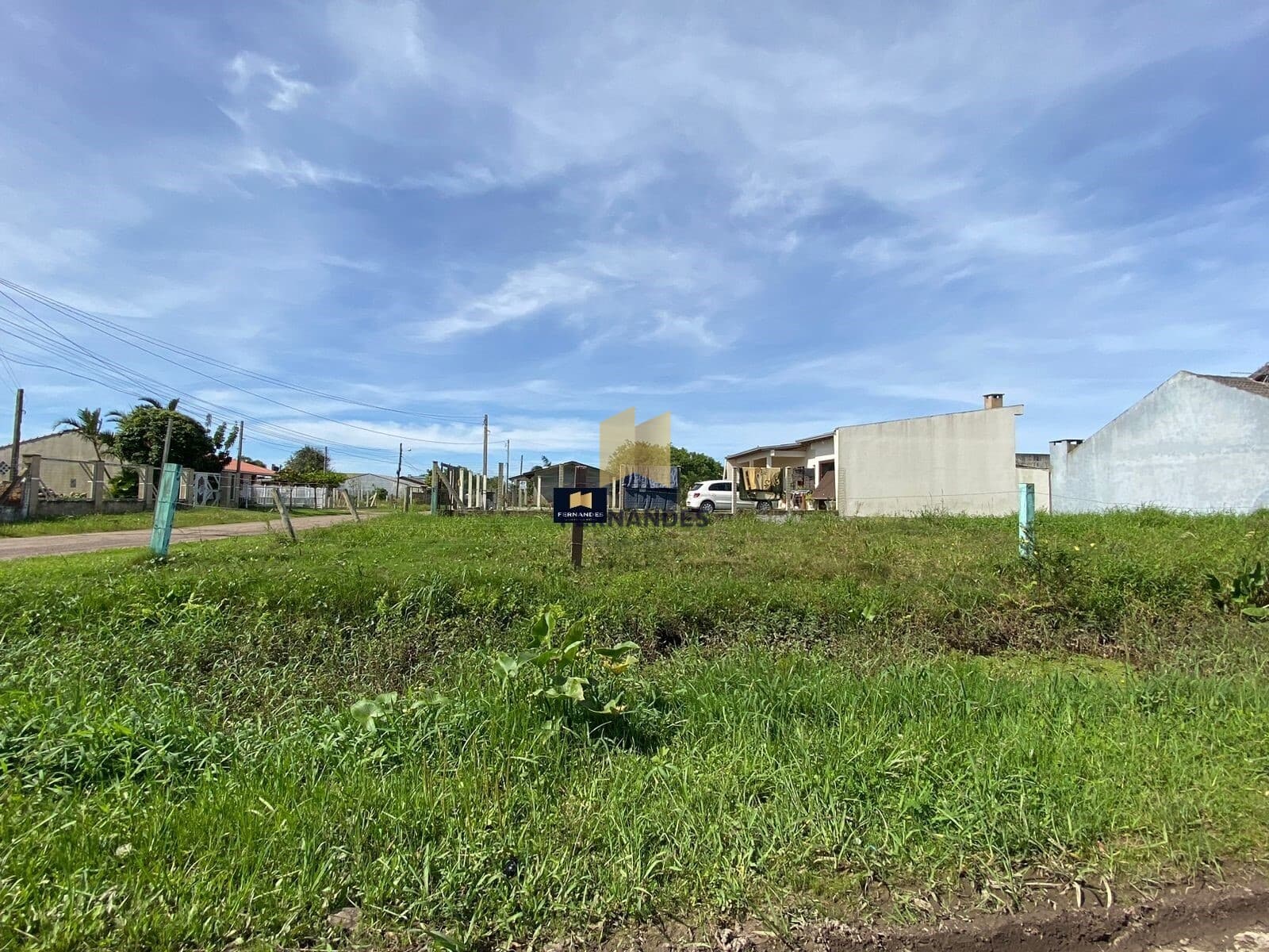 Terreno de esquina, medindo 14 x 25 🌊