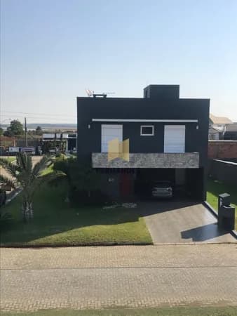 Casa Alto Padrão em condomínio fechado
