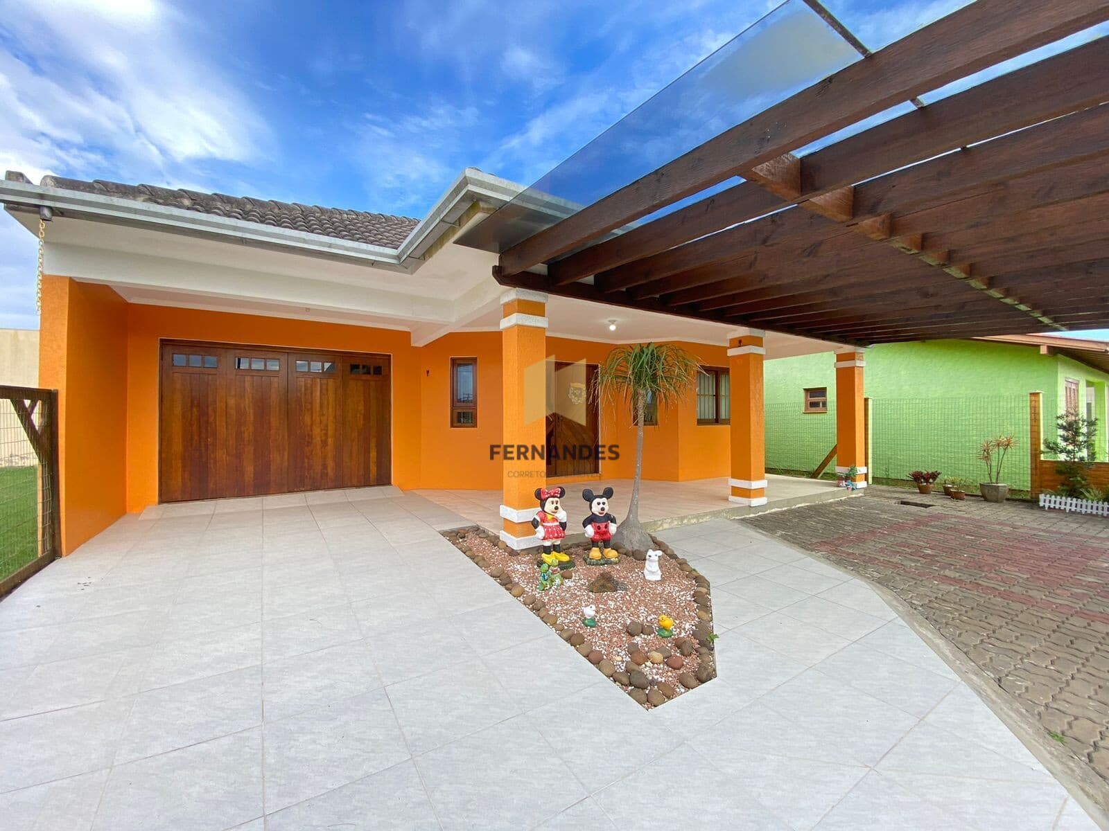 Excelente casa próxima ao mar no centrinho de Nova Tramandaí!