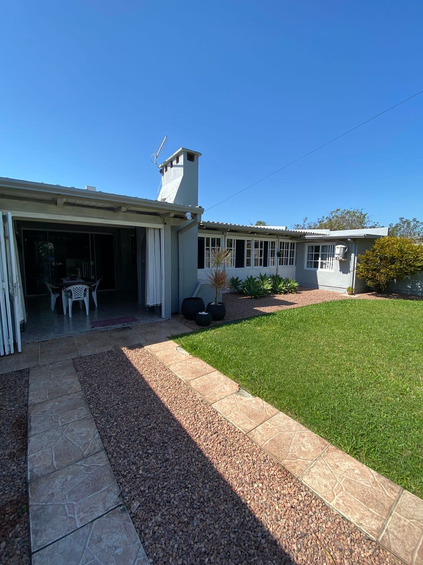 Casa bem localizada