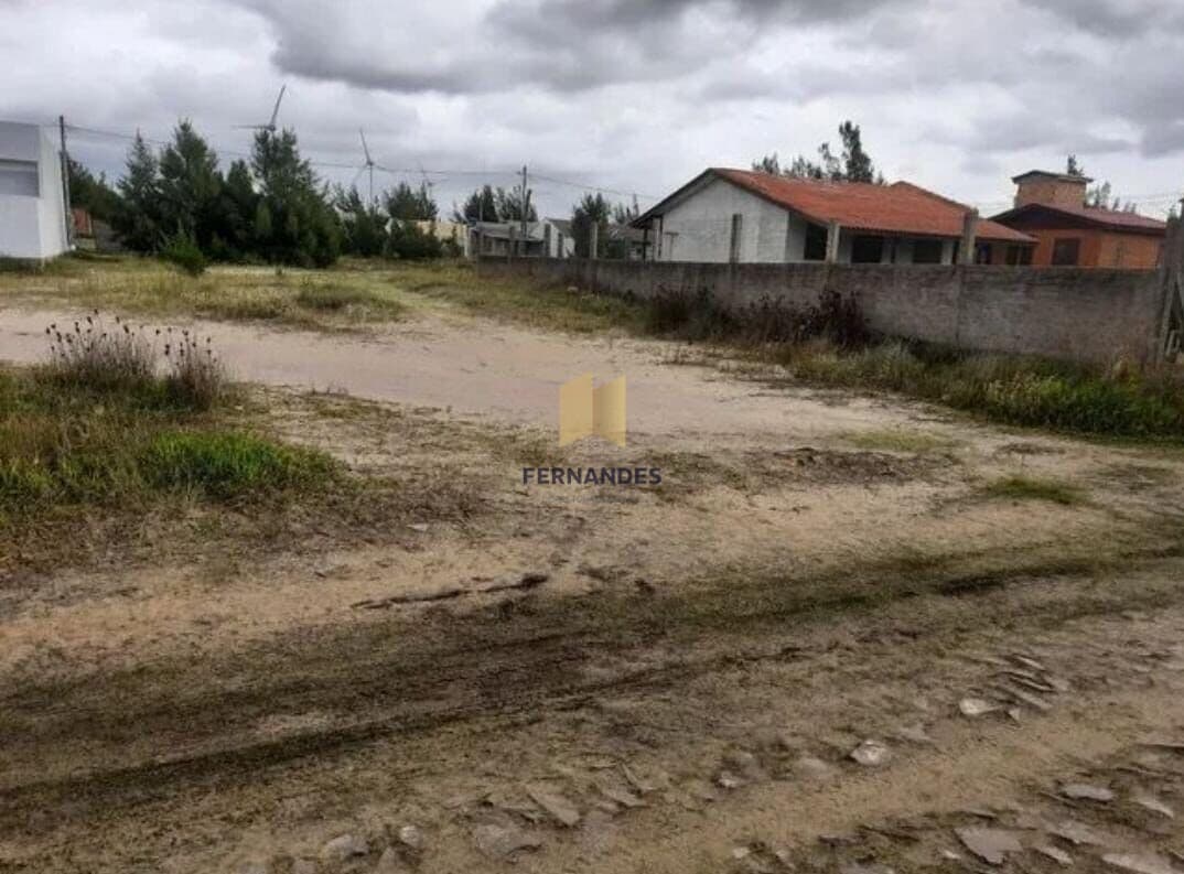 Terreno pertinho do Mar!