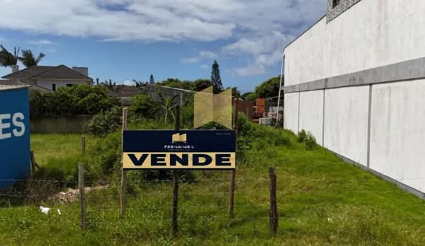 Terreno á venda próximo ao centrinho