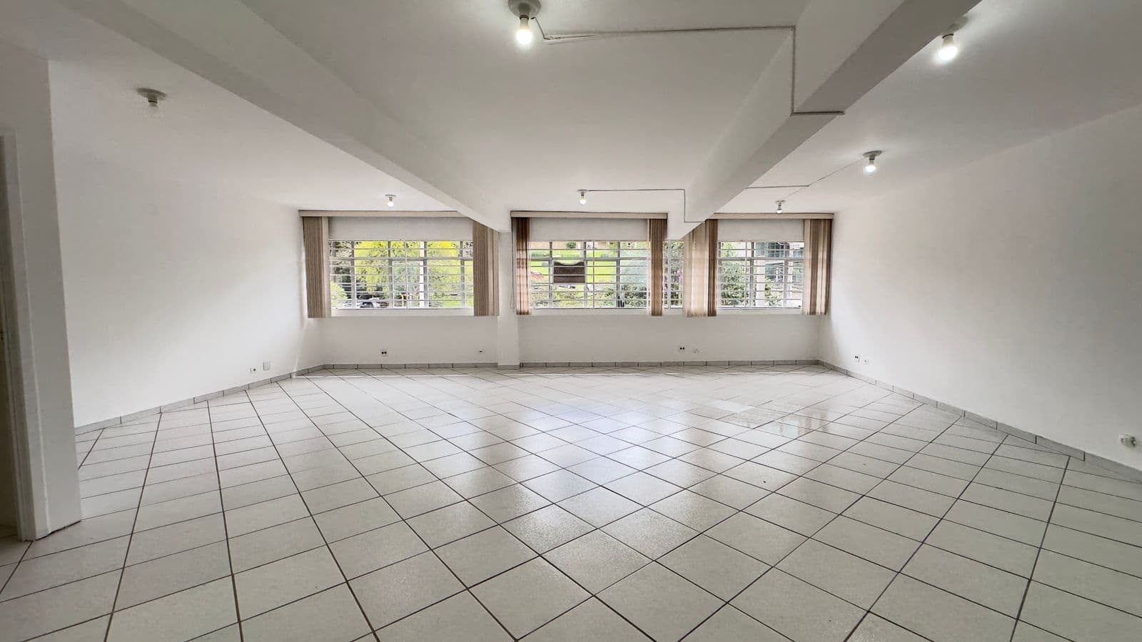 Sala/Conjunto em Curitiba - Centro Cívico