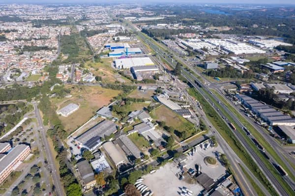 Lote/Terreno em Curitiba - Campo Comprido