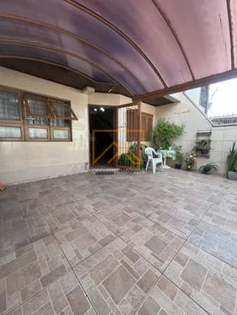 Sobrado em Cachoeirinha - Vila Eunice Velha