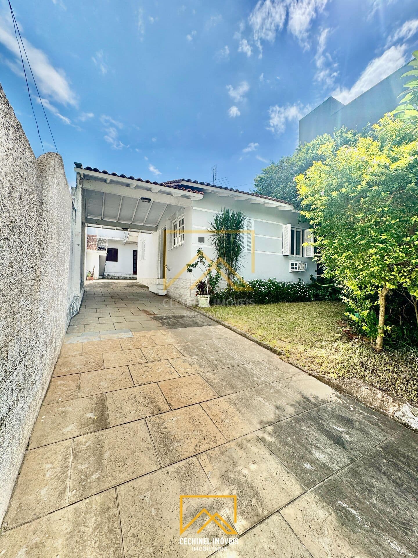 Casa em Cachoeirinha - Vila Silveira Martins