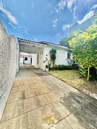 Casa em Cachoeirinha - Vila Silveira Martins