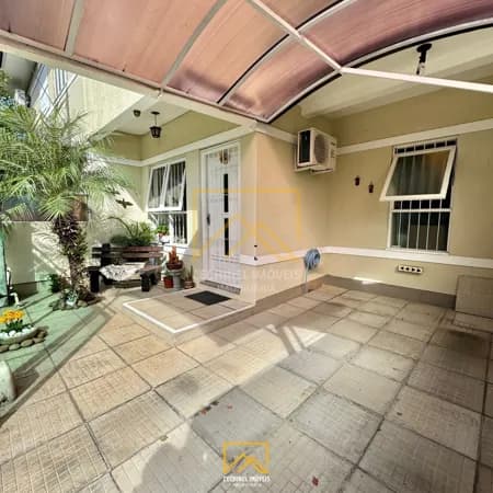 Sobrado em Cachoeirinha - Vila Jardim América