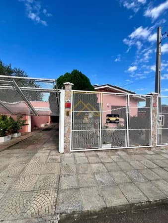 Casa em Cachoeirinha - Vila Vista Alegre
