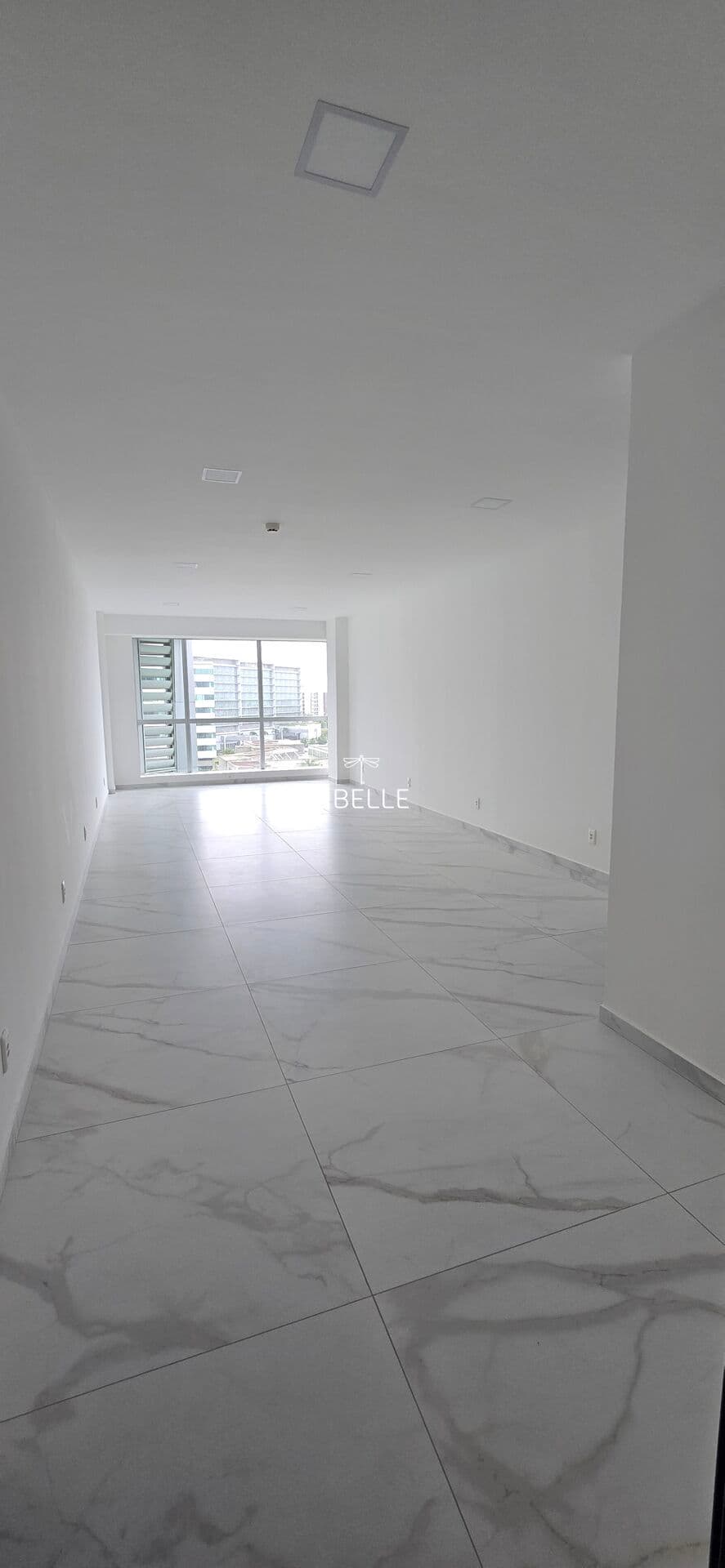 Sala Comercial para Locação Reformada - 42 m² - Novo Mundo Empresarial - Reserva do Paiva