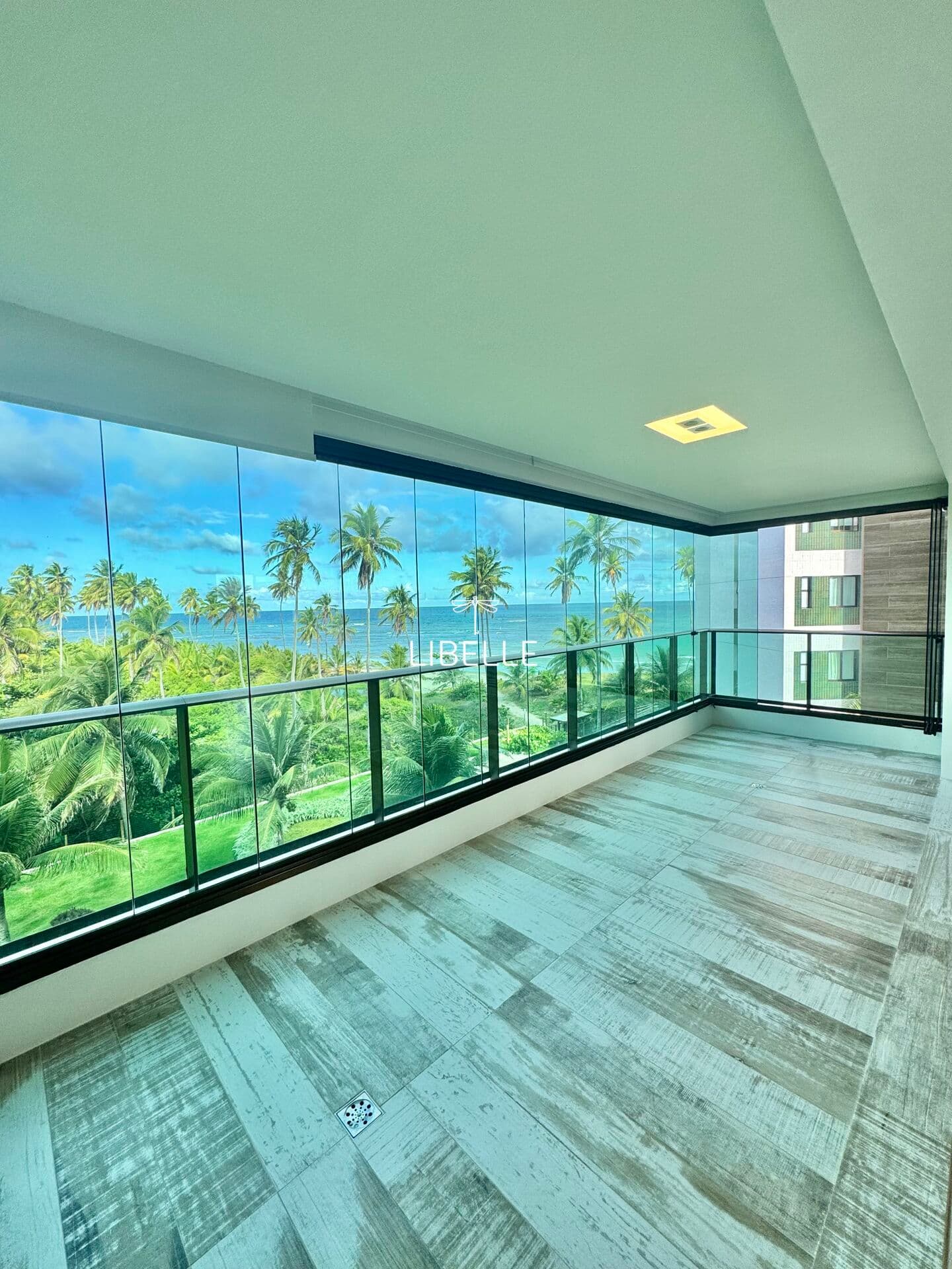 Apartamento Alto Padrão Semi Mobiliado 171 m² - Beira Mar - Reserva do Paiva - PE