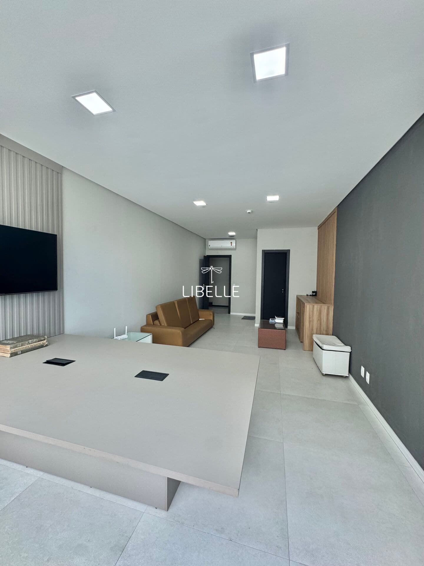 Sala comercial para Locação - 33,00 m² - Novo Mundo Empresarial - Paiva
