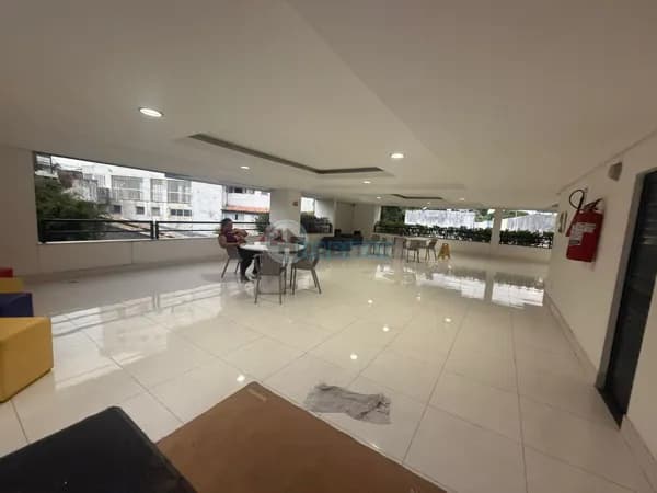 Excelente apartamento 2/4 com varanda - Federação