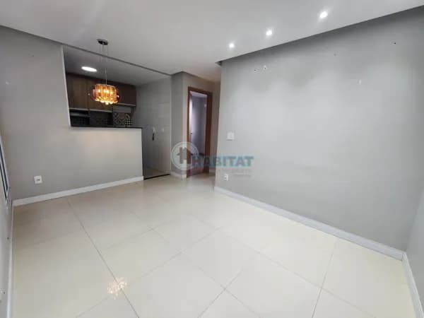Apartamento 2/4 em condomínio fechado - Abrantes