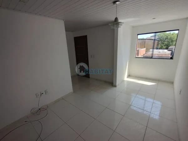 Apartamento de 2/4 na Cidade Baixa
